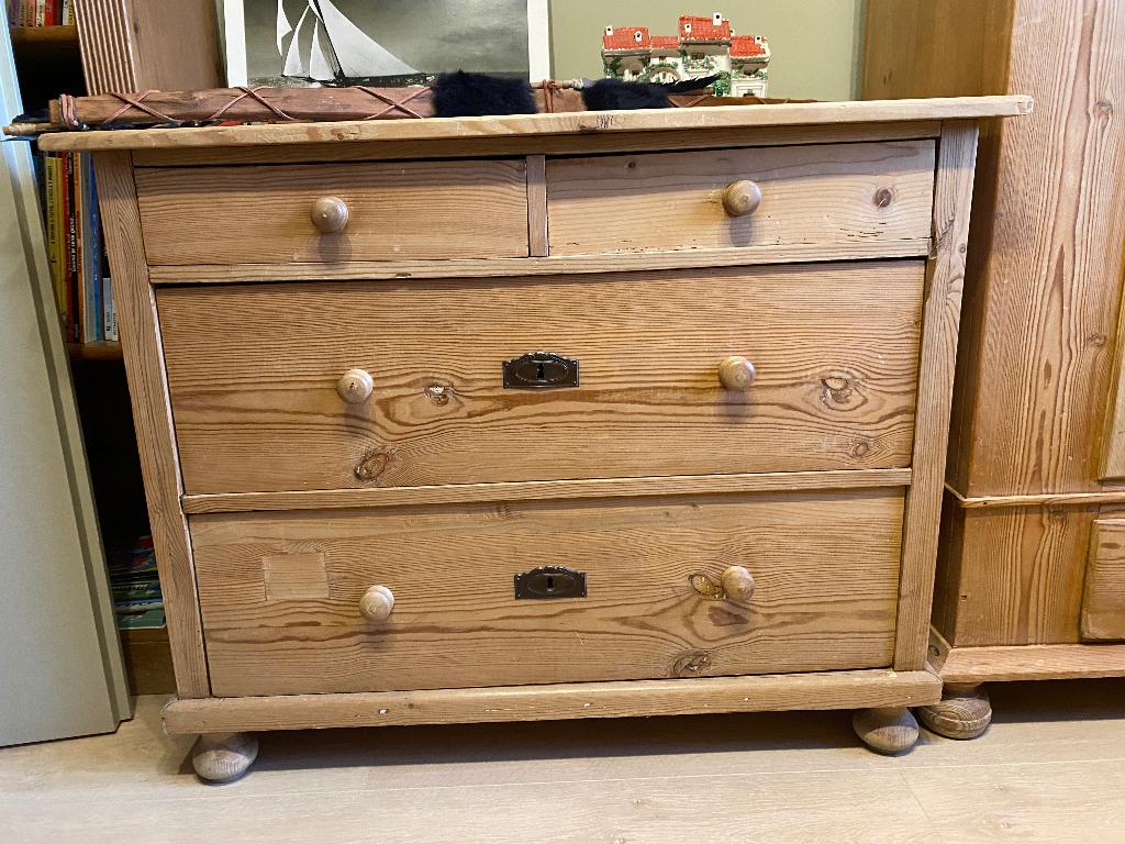 Belle commode en pin, Maison & Meubles, 3 ou 4 tiroirs, Moins de 100 cm, Enlèvement, Utilisé
