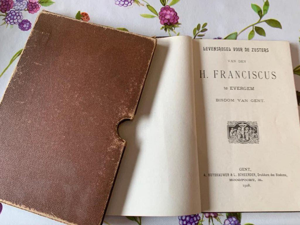 H. Franciscus boekje levensregels zusters, Christendom | Katholiek, Drukkers van het bisdom Gent, Ophalen, Gelezen