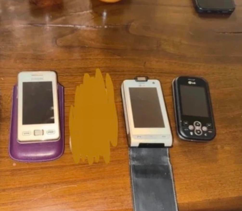 Lot 3 gsm.  2 LG en 1 samsung, Telecommunicatie, Ophalen, Zo goed als nieuw