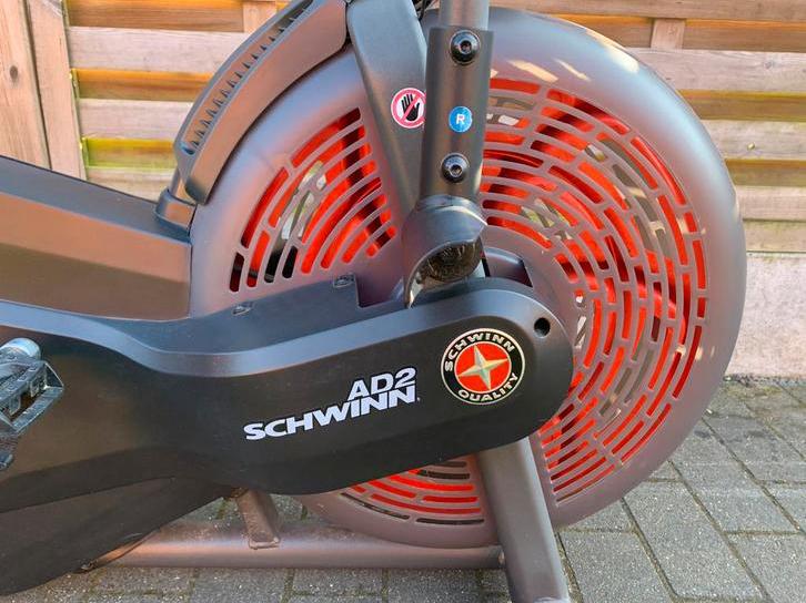Airbike - Schwinn Airdyne AD2 - assaultbike, Sport en Fitness, Ophalen, Overige materialen, Benen, Gebruikt