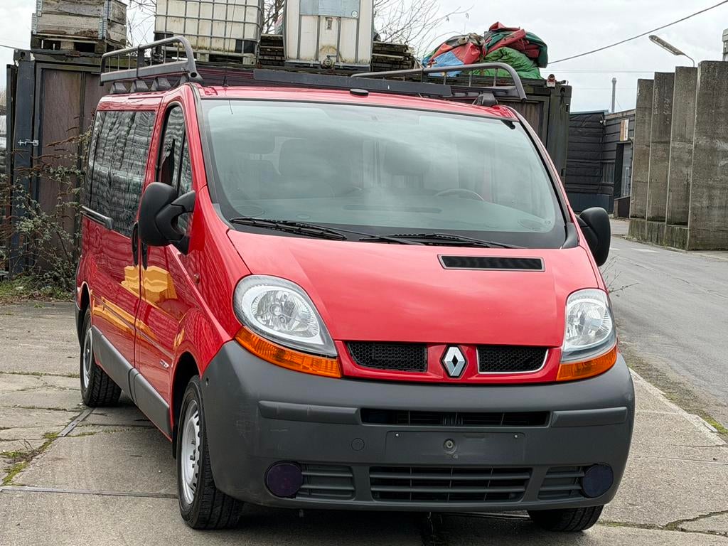 Renault trafic 1.9 DCI  / Double cabine - 74 000 Km - TVA, Autos, Achat, Entreprise, 1899 cm³, Alarme