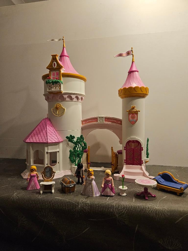 Kasteel playmobile, Kinderen en Baby's, Speelgoed | Playmobil, Ophalen of Verzenden, Zo goed als nieuw