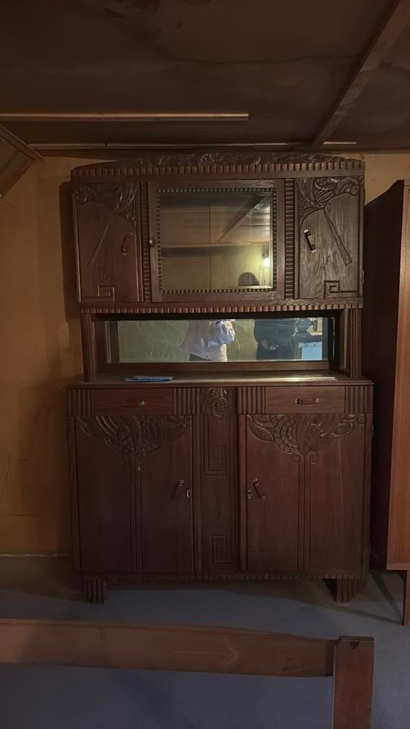 Antieke kast, Ophalen