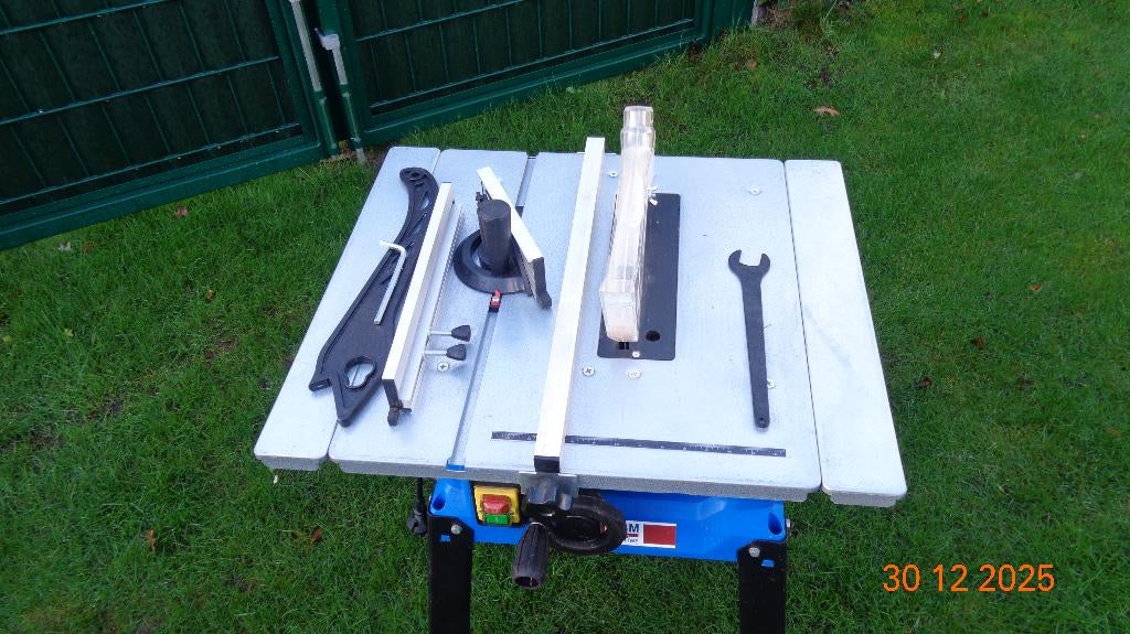 Tafel cirkelzaag machine: nieuw, Doe-het-zelf en Bouw, Ophalen, Zo goed als nieuw, 1200 watt of meer, Cirkelzaag