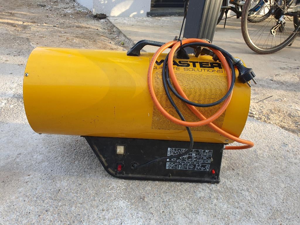 Radiateur au gaz propane Master BLP 53 M 53kw presque neuf, Bricolage & Construction, 800 watts ou plus, Comme neuf, Enlèvement