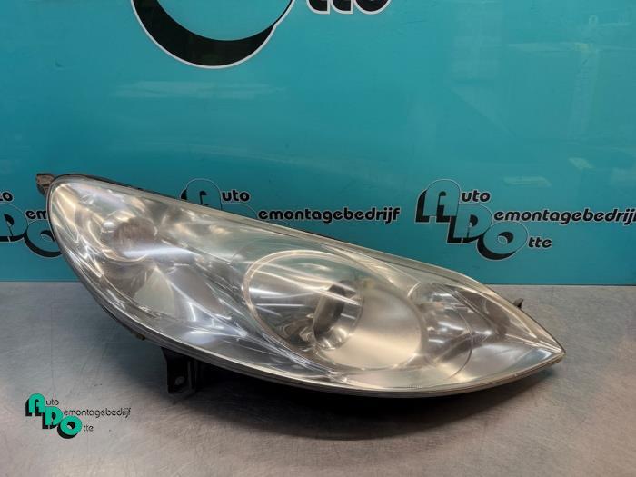 Koplamp rechts van een Peugeot 407 (407 04-), Auto-onderdelen, Gebruikt, -, -, Ophalen of Verzenden