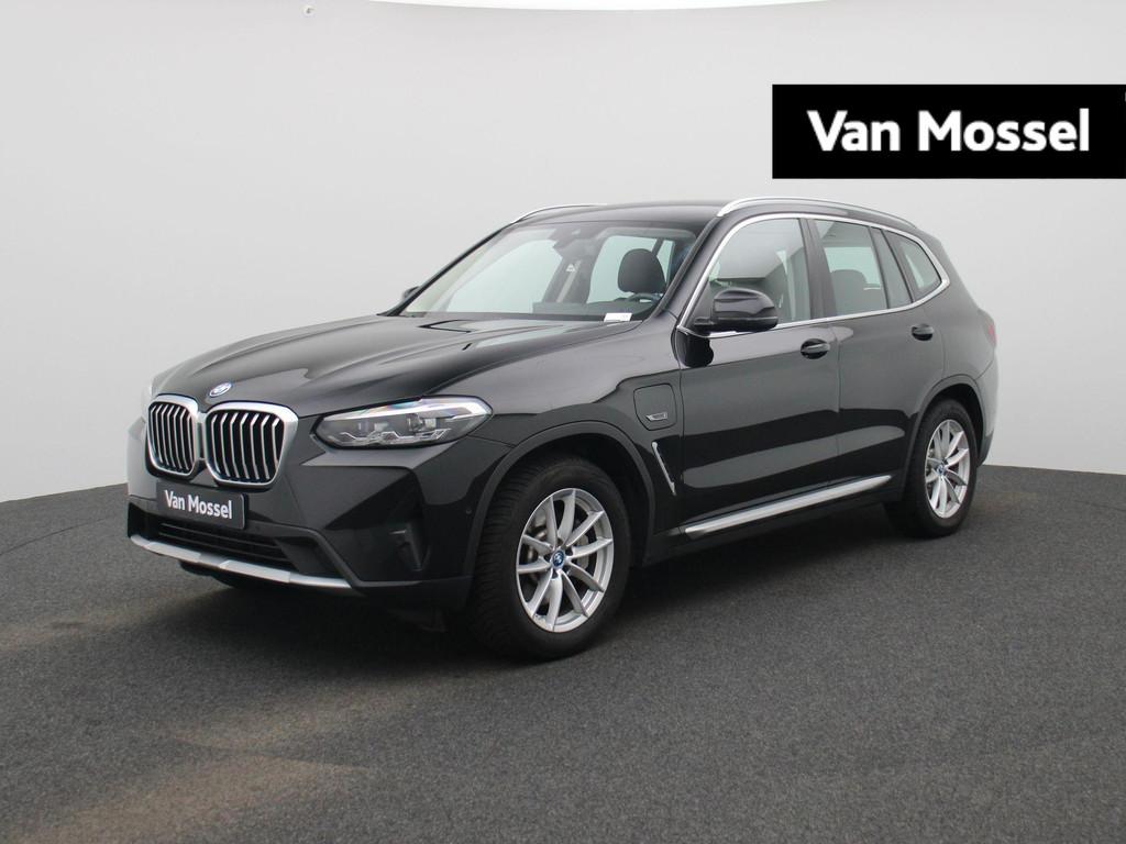 BMW X3 xDrive30e (120 kW) Camera - Carplay - Zetelverwarming, Auto's, BMW, 215 kW, Stof, Zwart, 4 cilinders
