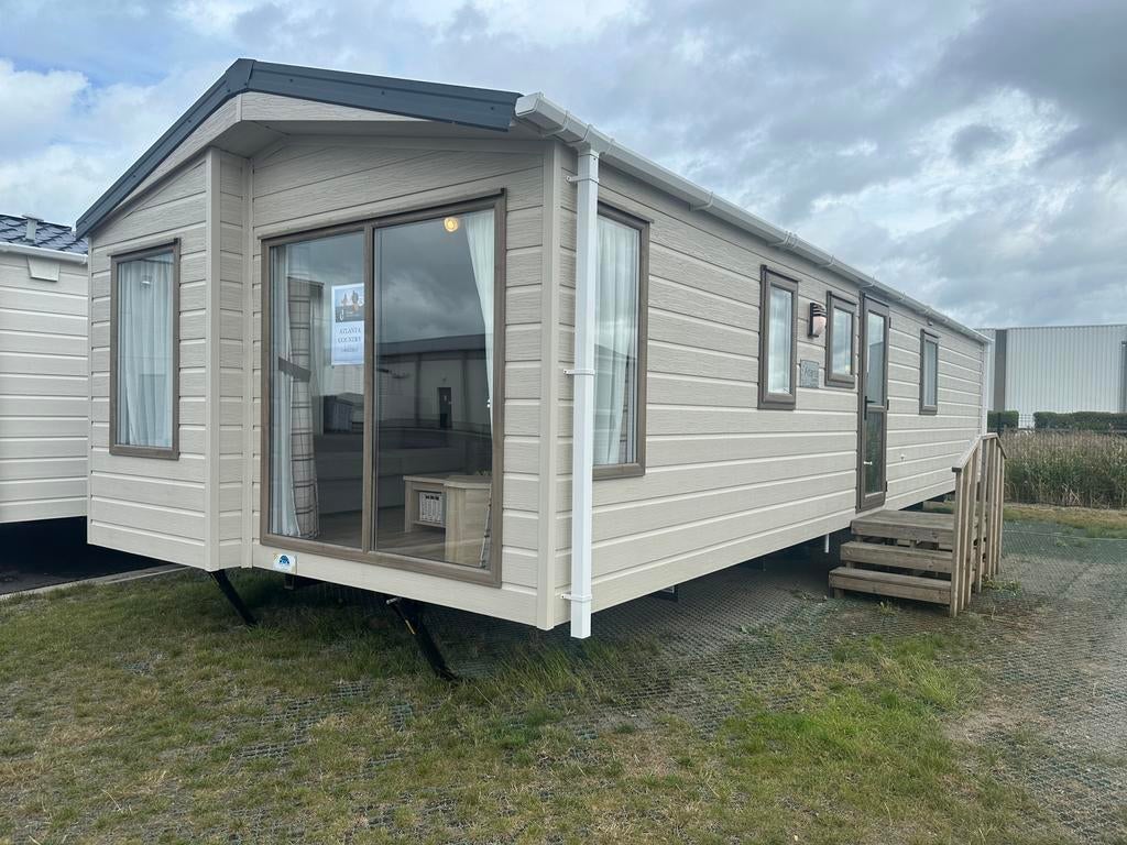 STOCK-LUXE ATLANTA COUNTRY 1100x370/2 - CONFORT DE LA MAISON, Caravanes & Camping, Caravanes résidentielles, Jusqu'à 6