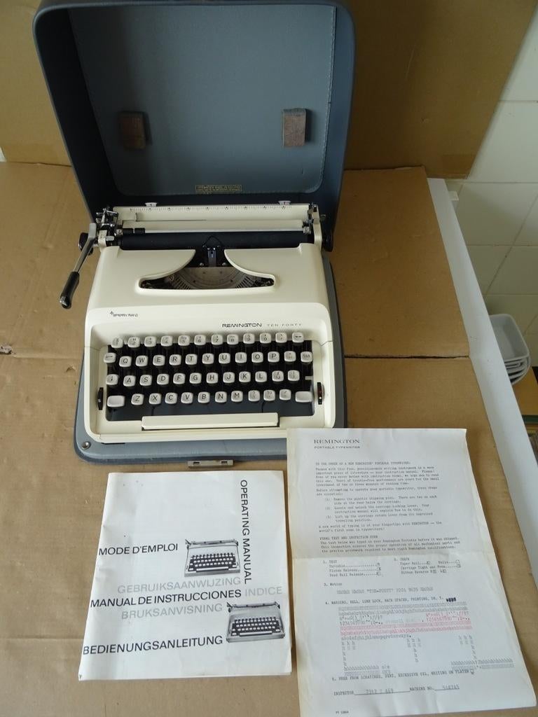Vintage typemachine Remington Ten Forty typemachine 1970, Diversen, Typemachines, Gebruikt, Remington, Onbekend, Ophalen of Verzenden