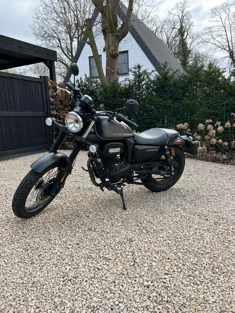 Motron revolver 125cc, Fietsen en Brommers, Brommers | Overige merken, Ophalen, Zo goed als nieuw