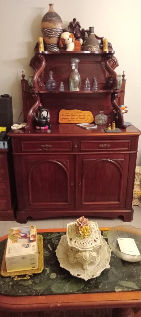 belle armoire de chasse antique marron foncé, Antiek, Avec tablette(s), Comme neuf, 50 à 100 cm