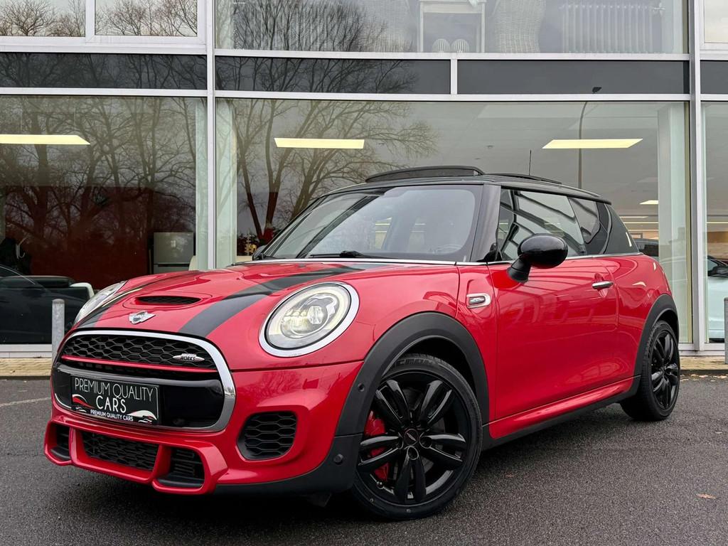 MINI John Cooper Works ZETELVERWARMING / CAMERA / SFEERLICHT, Autos, Rouge, 1330 kg, Achat, Euro 6