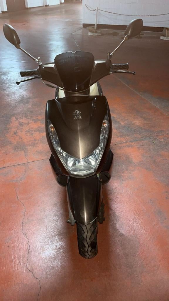 Scooter Peugeot classe a, Enlèvement