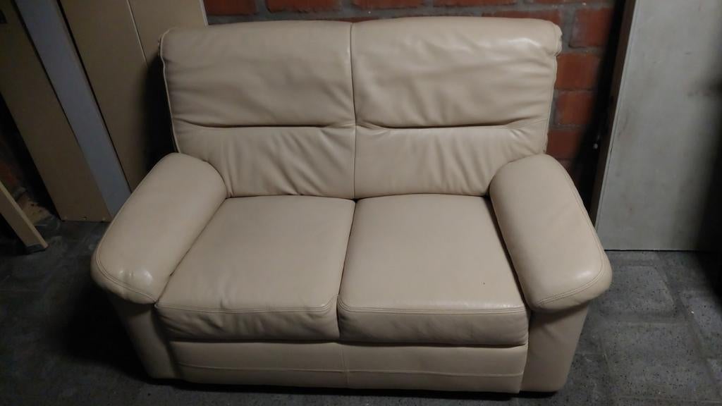 Lederen salon 3+2, Ophalen