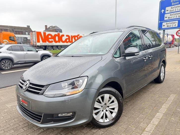 Volkswagen Sharan 2015 7zitpl 2.0tdi 175dkm Navi Pdc 1st eig, Auto's, Volkswagen, Voorwielaandrijving, Lederen bekleding, 4 cilinders