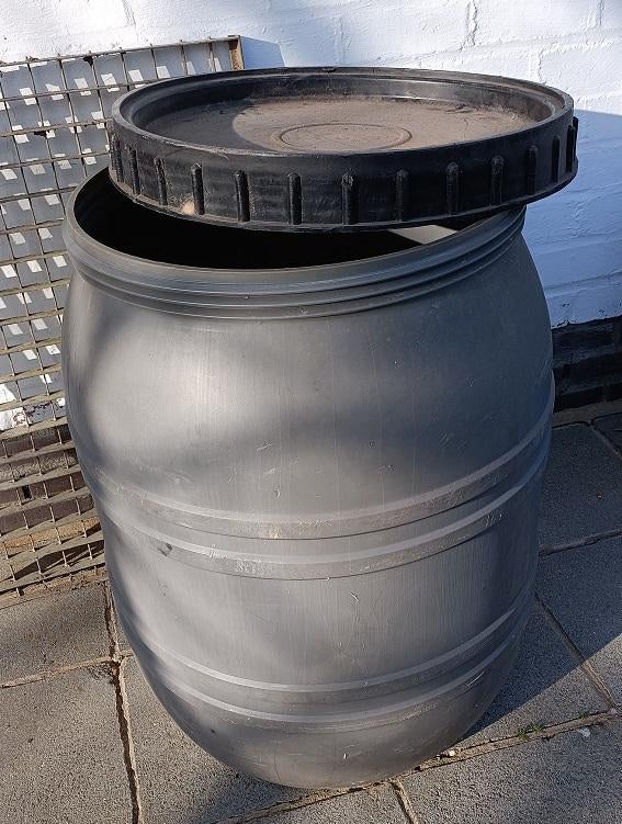 tonneau récupération eau, Jardin & Terrasse, 75 à 150 litres, Enlèvement, Utilisé, Synthétique