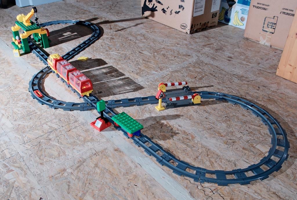 Légo Duplo - grote elektrische trein, Ophalen of Verzenden, Gebruikt, Complete set, Duplo
