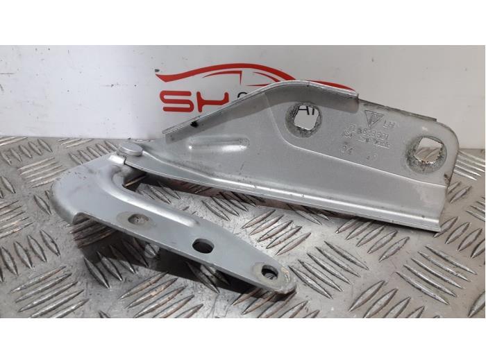 Charnière capot d'un Porsche Cayenne, -, Porsche, 3 mois de garantie, Utilisé