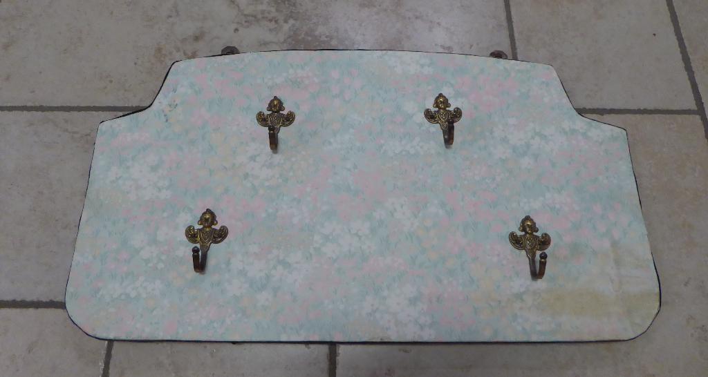 Kapstok met 4 koperen haken, Ophalen, Gebruikt