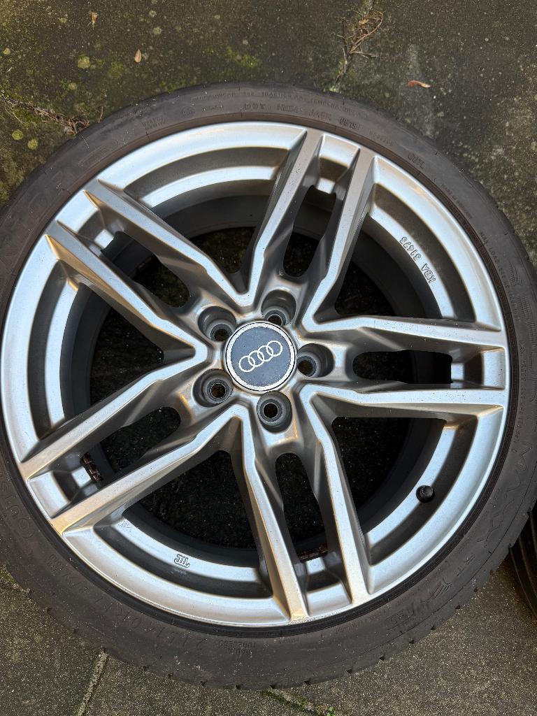 Set Alutec Ikenu 17" 7,5x17 ET38 5x100, Autos : Pièces & Accessoires, 215 mm, Véhicule de tourisme, Pneus été, Enlèvement