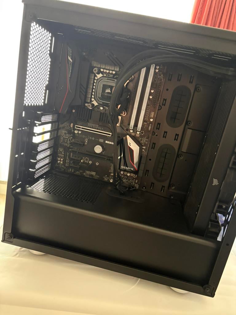 Intel I7 9700K - Corsair 16GB DDR4 + AIO, Ophalen, Gebruikt, Virtual Reality, 4 Ghz of meer
