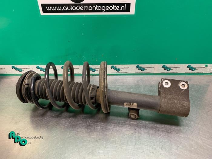 Schokdemperpoot links-voor van een Citroen C4 (C4 04-), Gebruikt, -, Ophalen of Verzenden, -