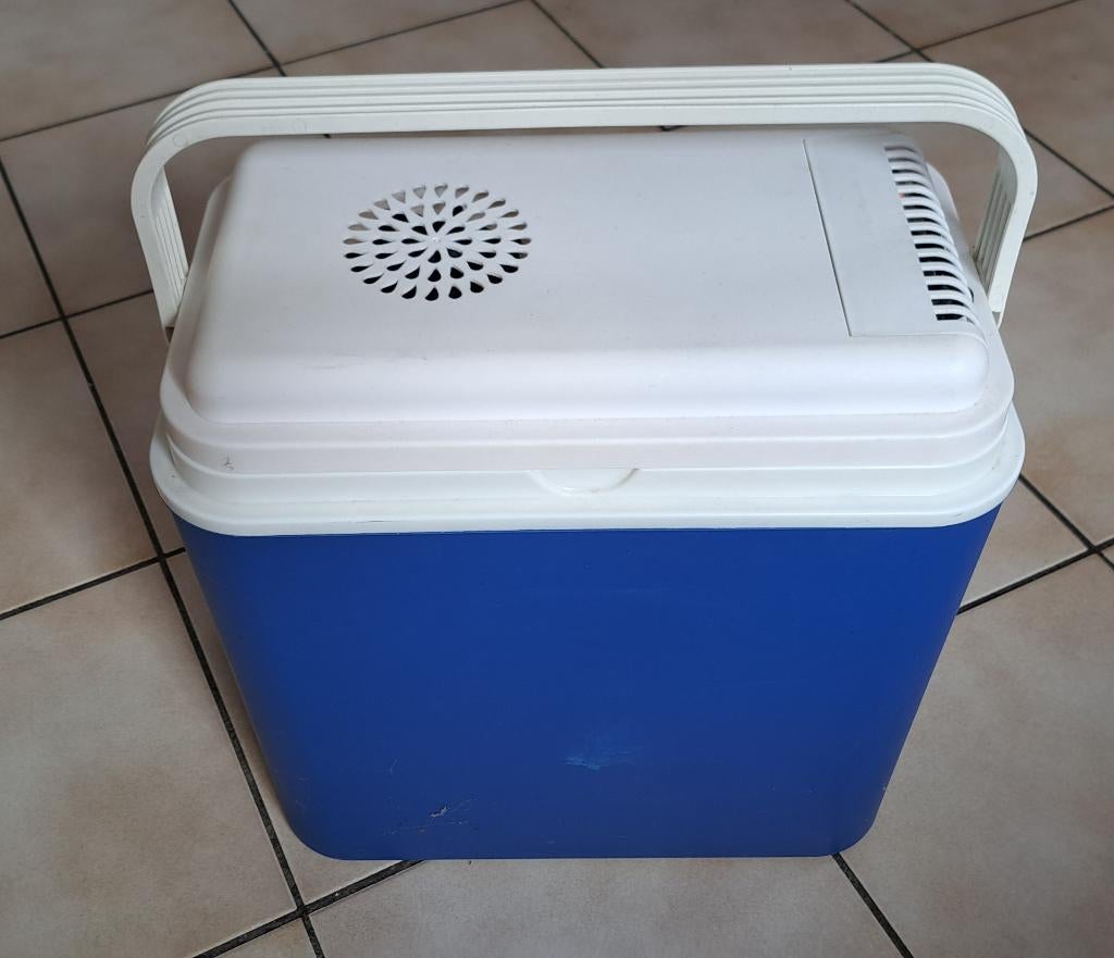 Glacière voiture, Caravanes & Camping, Enlèvement, Utilisé, Glacières, Élément de refroidissement