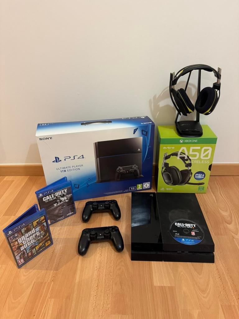 Playstation 4 1TB + 2 controllers + Astro A50 + 3 games, Games en Spelcomputers, Spelcomputers | Sony PlayStation 4, Met 2 controllers