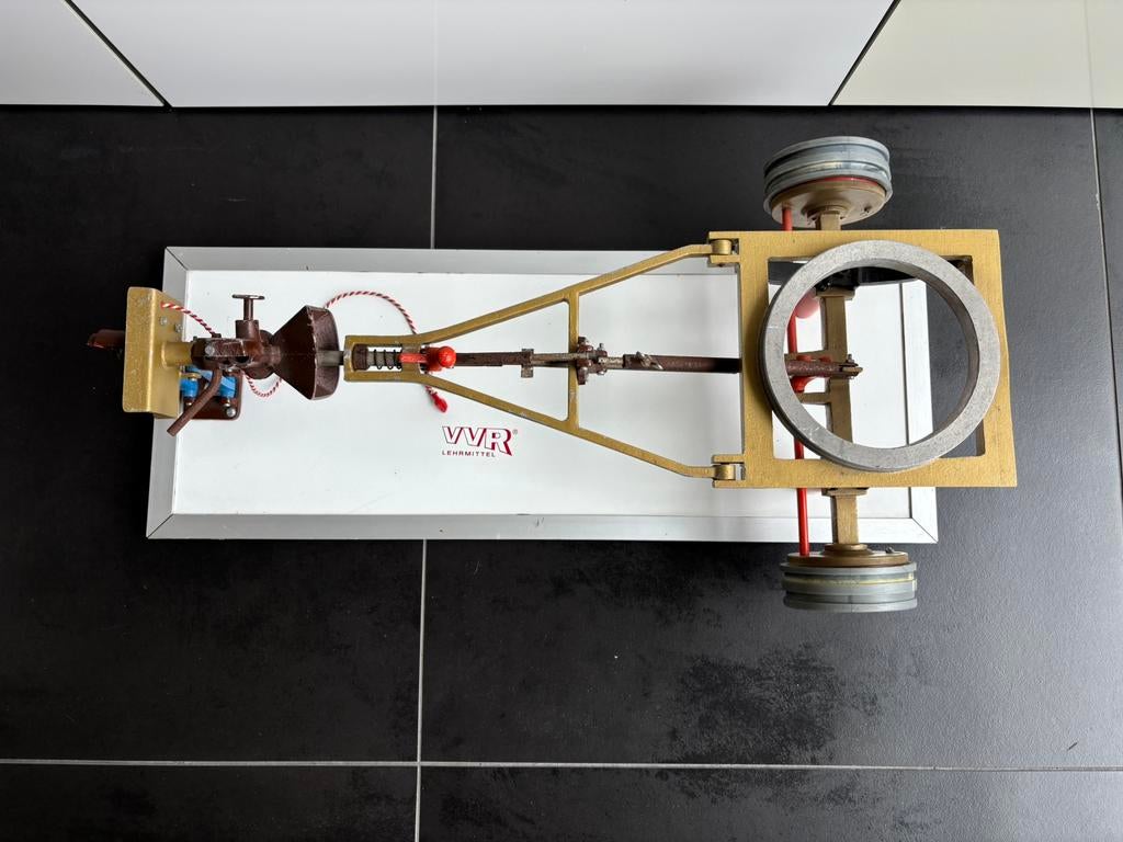 Vintage leermodel rijschool VVR goud let bruine koppeling, Ophalen, Overige typen