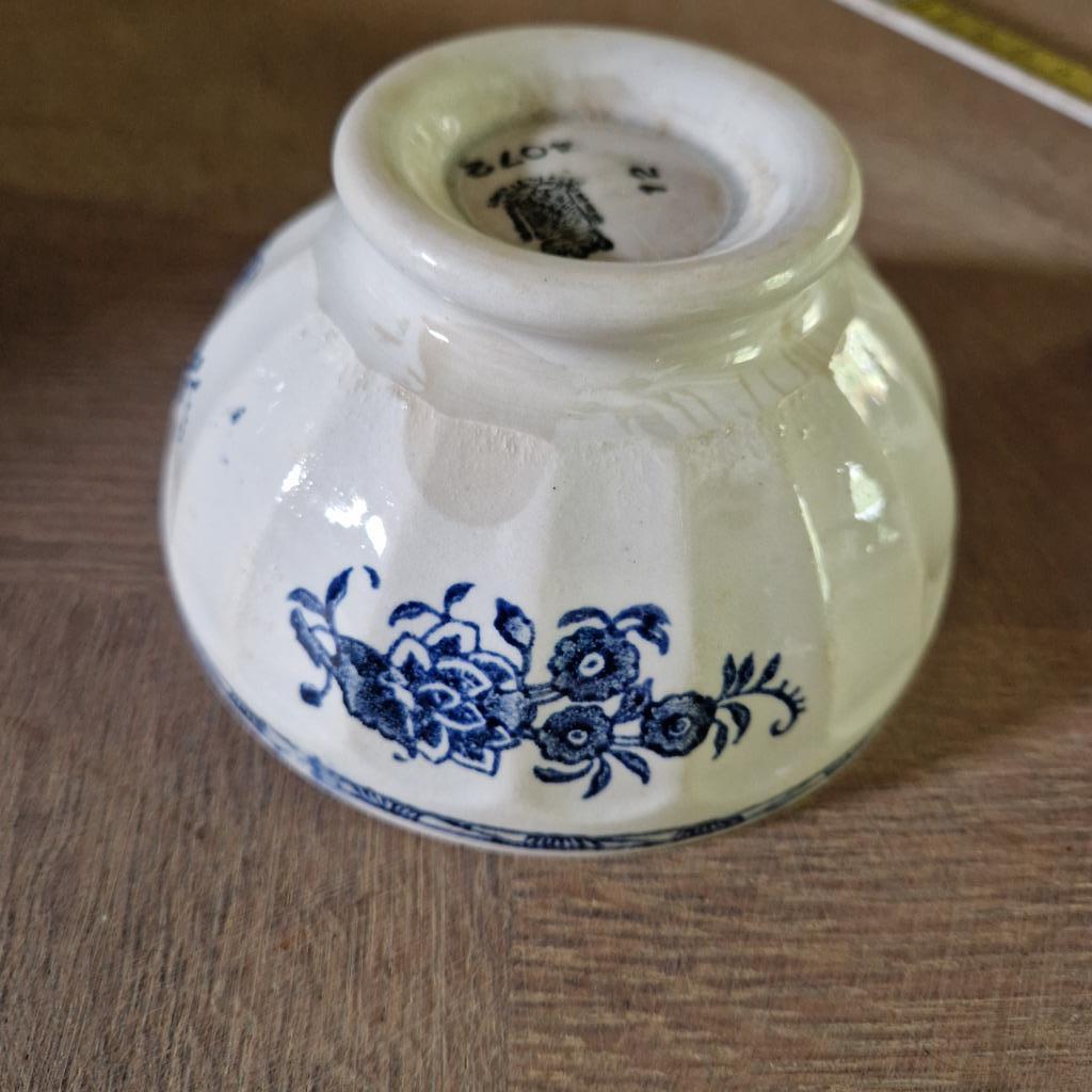 Bol ancien Saint Amand et Hamage, Antiquités & Art, Enlèvement ou Envoi