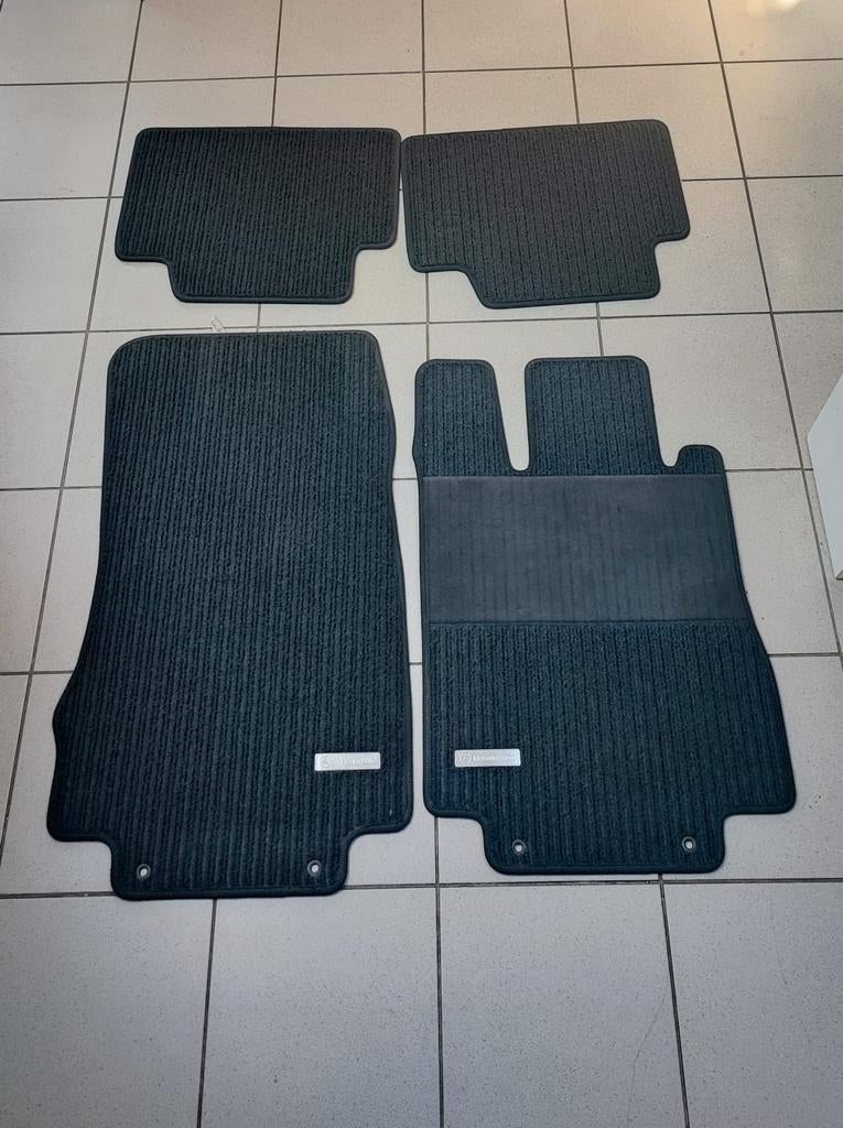 4 tapis Mercedes-Benz, Enlèvement ou Envoi, Comme neuf