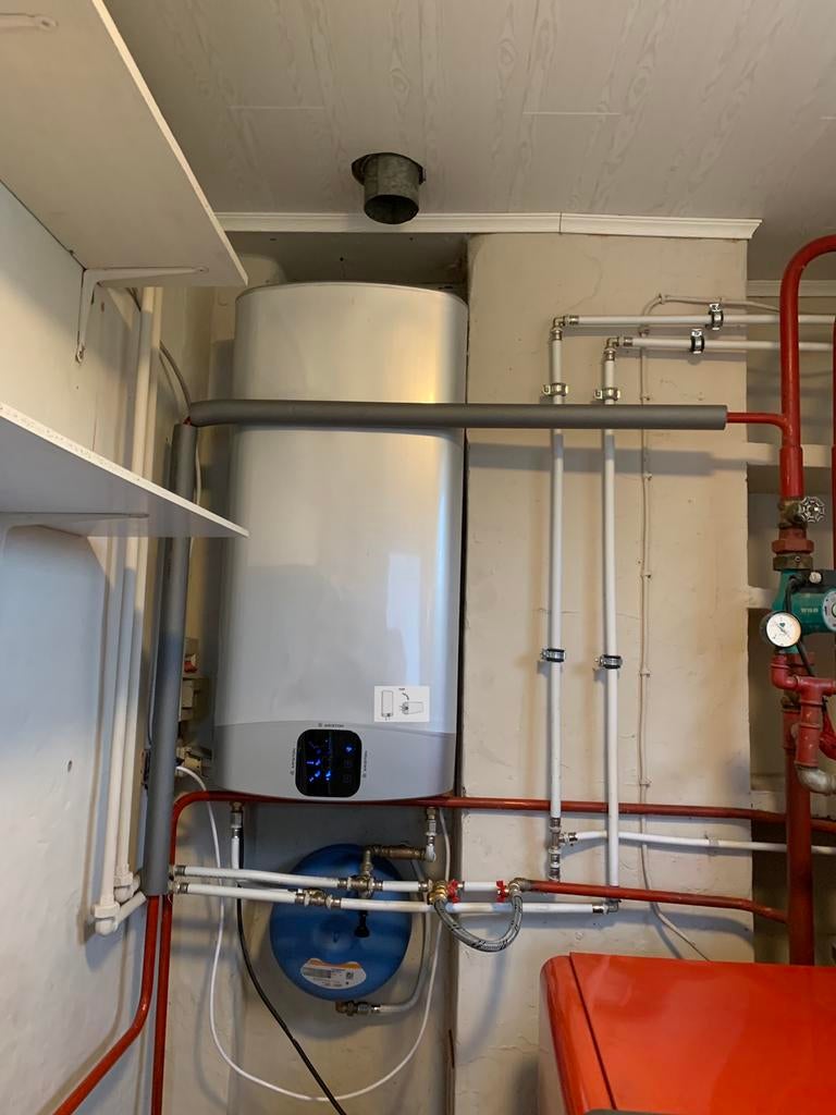 Boiler + expansievat, Ophalen, 20 tot 100 liter, Boiler, Minder dan 3 jaar oud