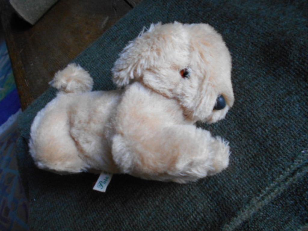 Japon, chien en pure laine, état neuf et ours, Enlèvement ou Envoi, Neuf, Chien