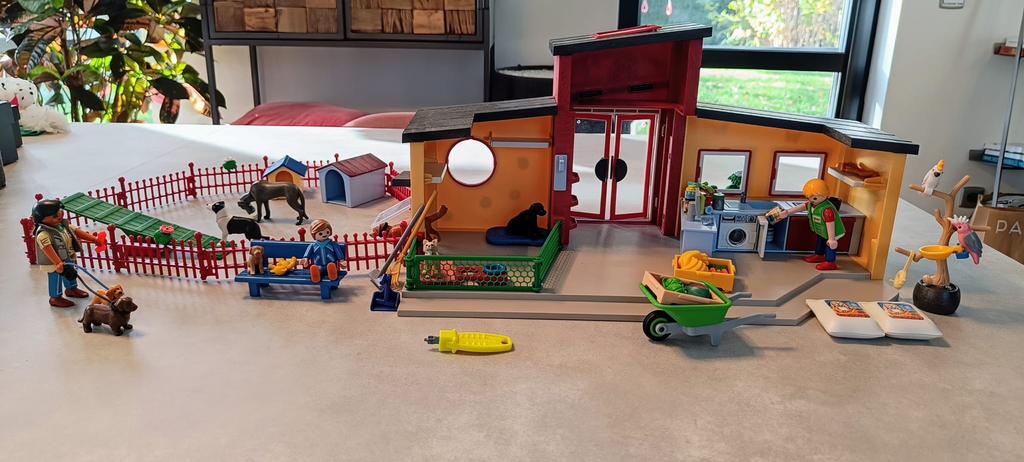 PLAYMOBIL City Life Dierenpension - 9275, Ophalen, Zo goed als nieuw, Los Playmobil