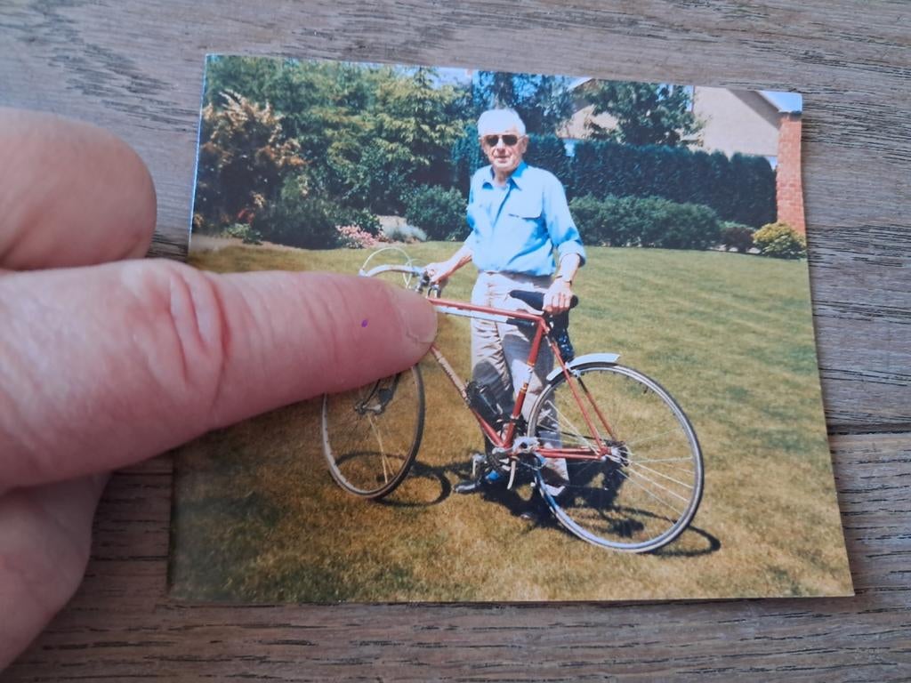 Bp met fietser + oudstrijder 40-45, Kalken 1912-97, Janssen, Verzamelen, Bidprentjes en Rouwkaarten, Ophalen of Verzenden