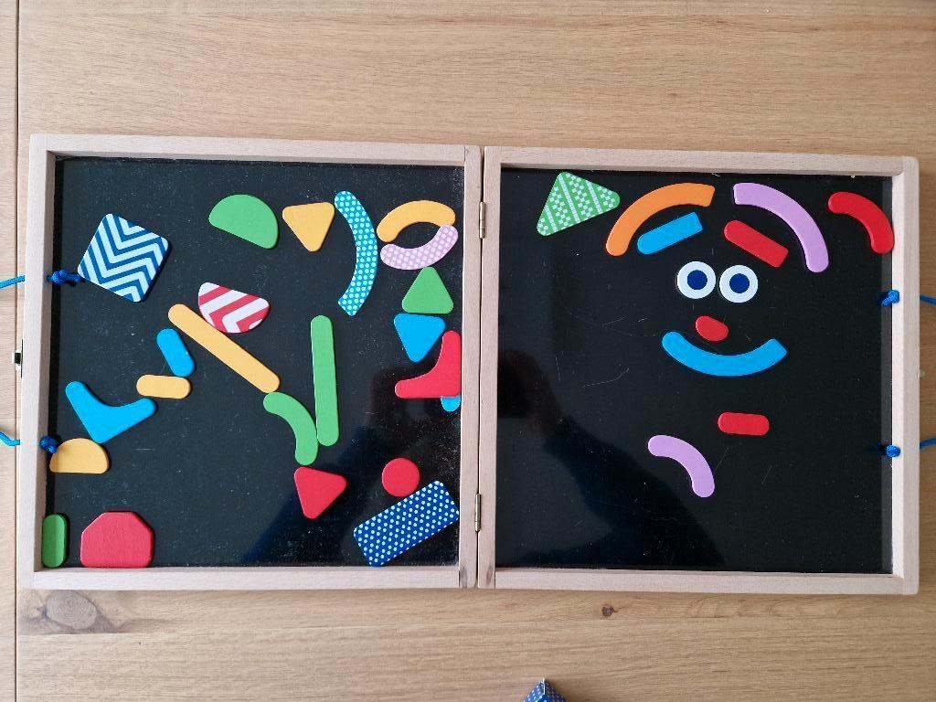 djeco magnetische koffer geoform, Ophalen, Zo goed als nieuw