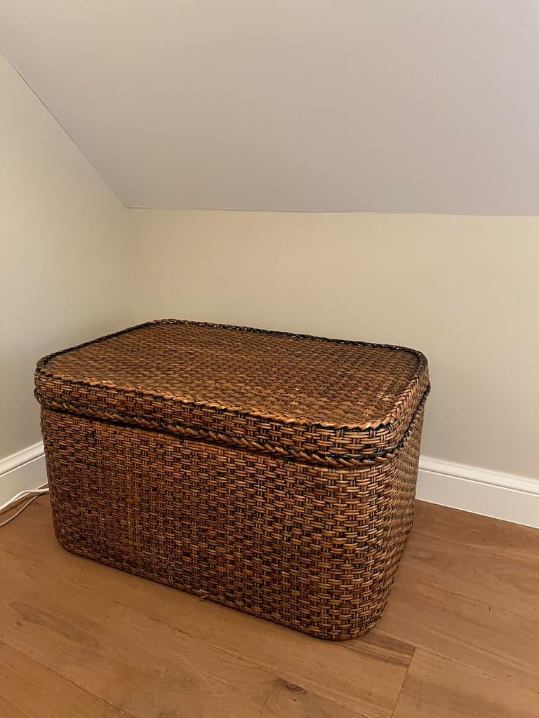 Rieten koffer, Ophalen