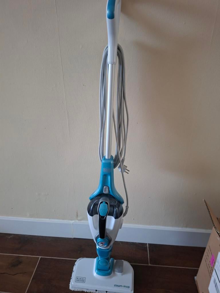 Vadrouille à vapeur 10 en 1 Black & Decker FSMH1621R, Enlèvement