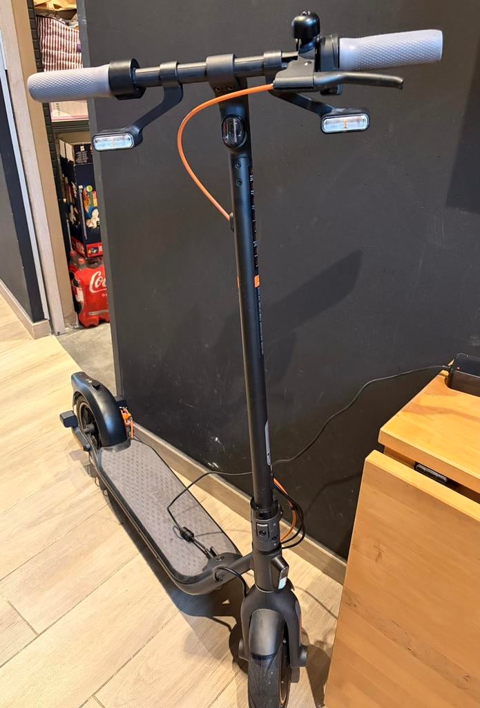 Trottinette électrique Segway Ninebot KickScooter F40I, Fietsen en Brommers, Steps, Zo goed als nieuw, Ophalen