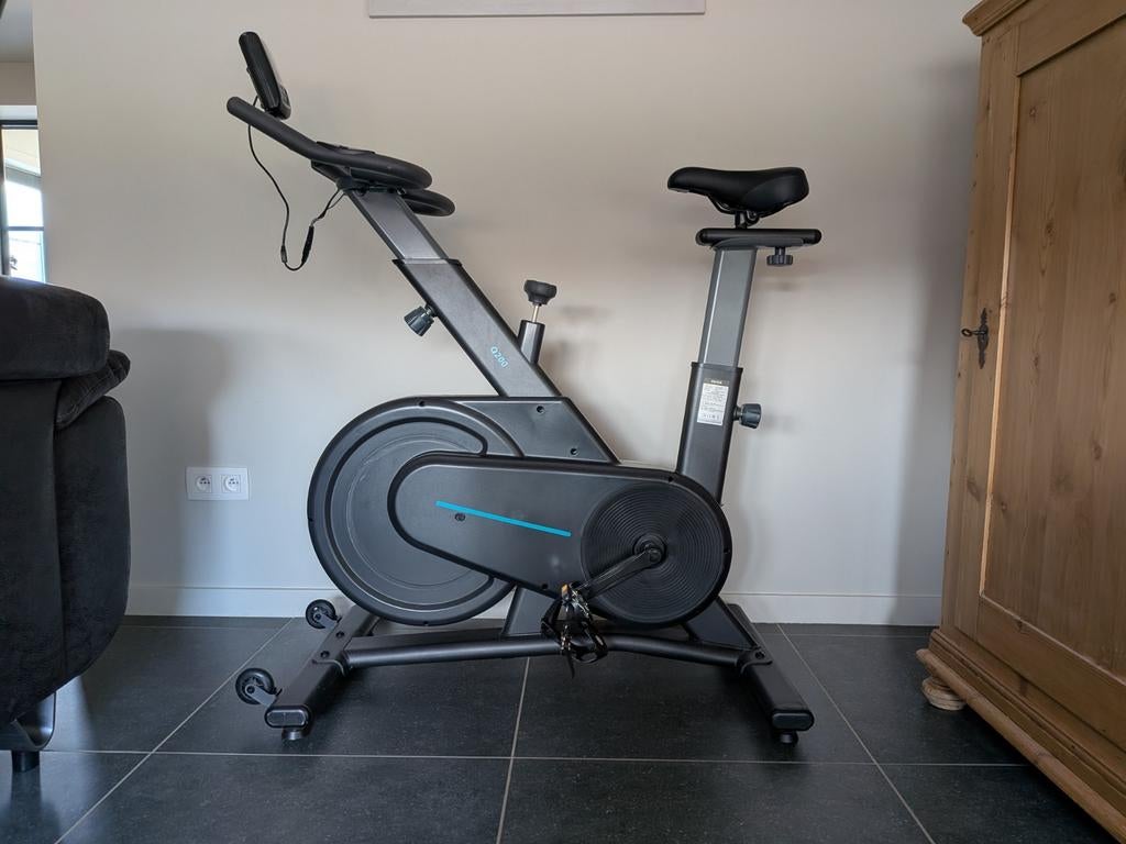 Ovicx Q200C home trainer / spinning fiets, Sport en Fitness, Fitnessmaterialen, Ophalen, Zo goed als nieuw