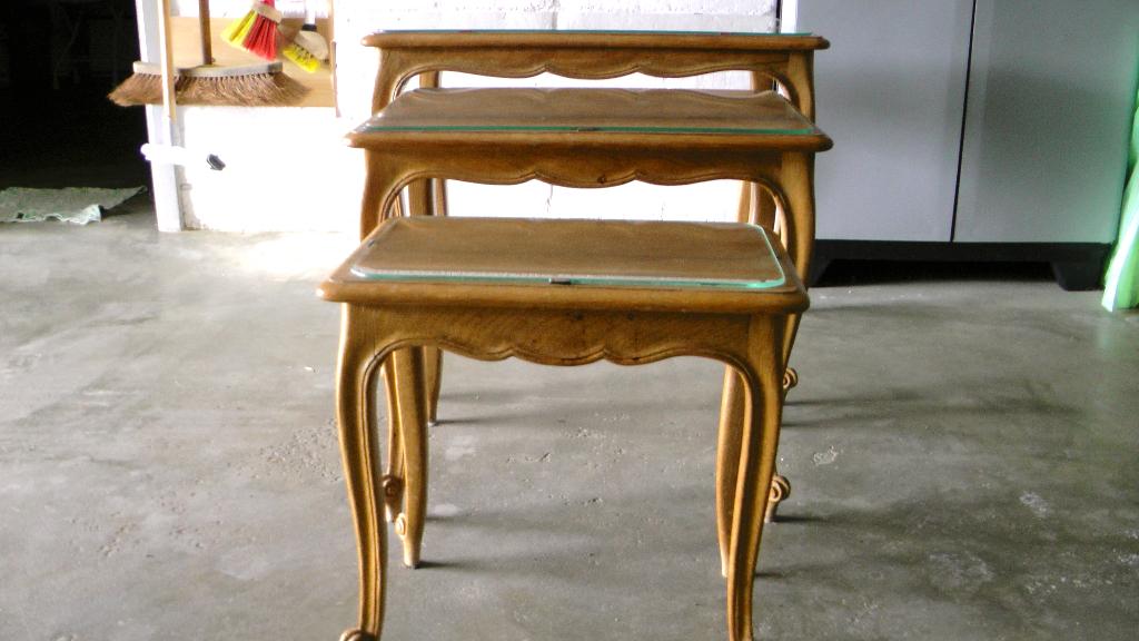 Table gigogne, Ophalen, 50 tot 100 cm, 50 tot 75 cm, Zo goed als nieuw