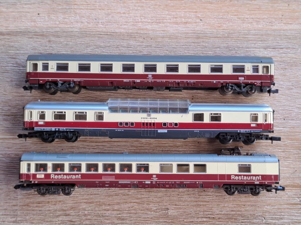 Arnold Fleischmann Minitrix 3 x voitures particulières, Enlèvement ou Envoi, Arnold