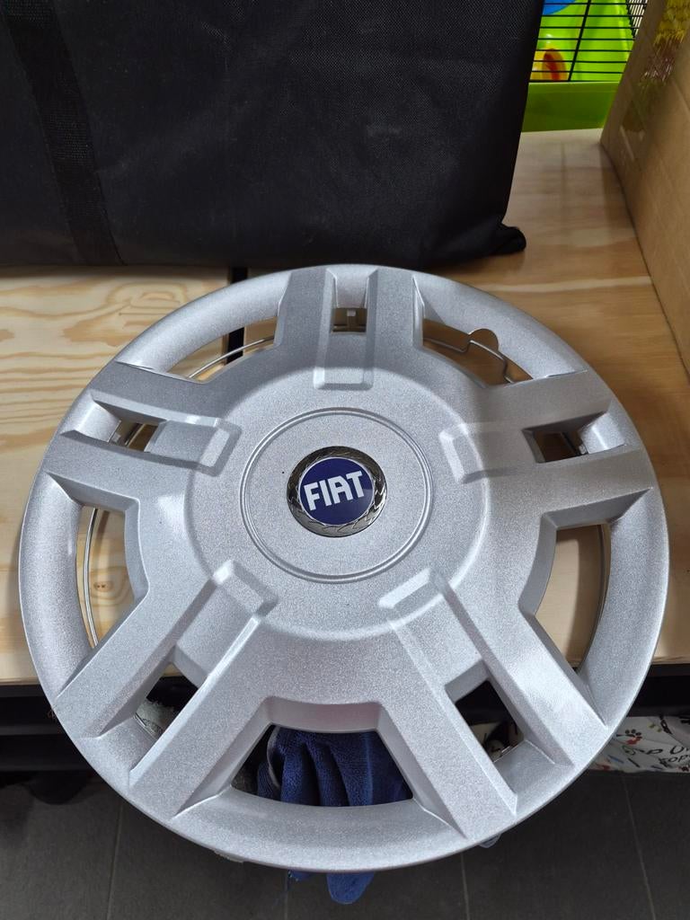 Wieldoppen fiat ducato 15inch NIEUW 4st, Auto diversen, Wieldoppen, Ophalen of Verzenden