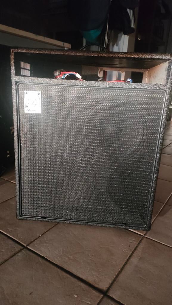Baffle basse Ampeg 2X10, Enlèvement