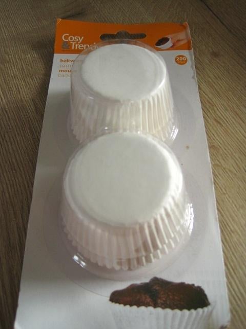 Cosy en Trendy bakvormen papier 200 stuks wit nieuw, Ophalen of Verzenden, Nieuw, Cupcakes, Bakvorm