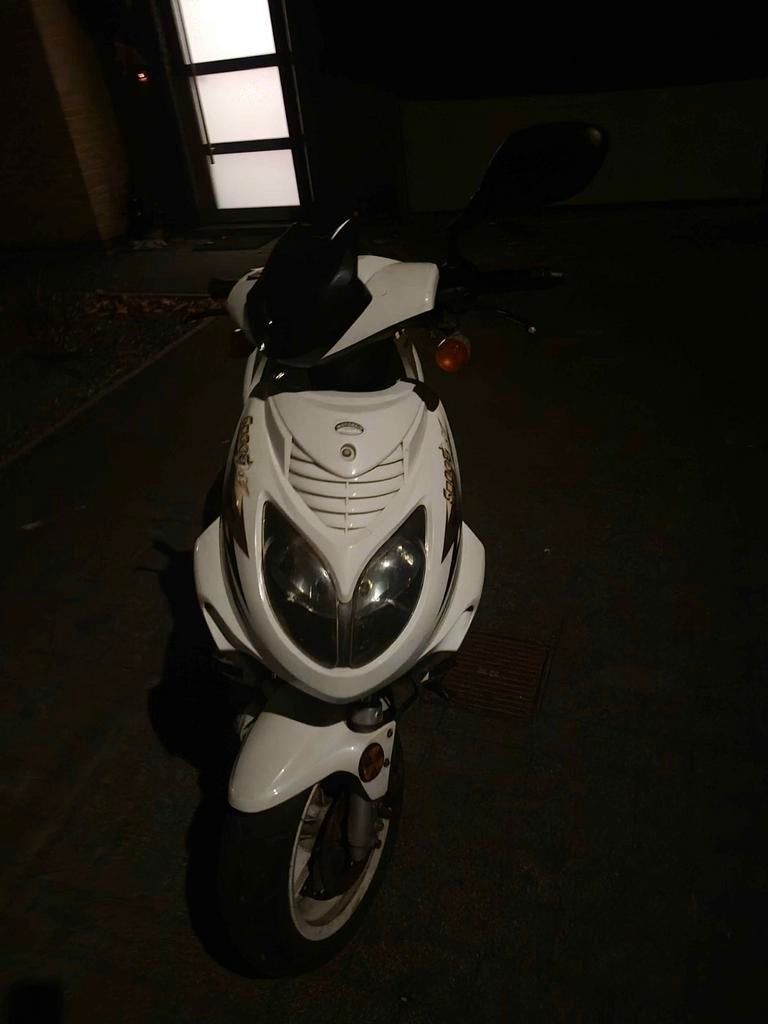 Keeway speedjet  ruilen voor a klasse of bieden, Enlèvement, Comme neuf