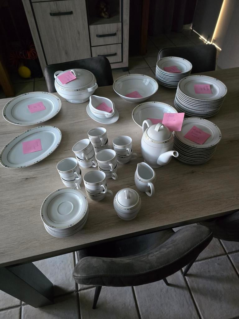 Service entier pour 12 personnes, Enlèvement