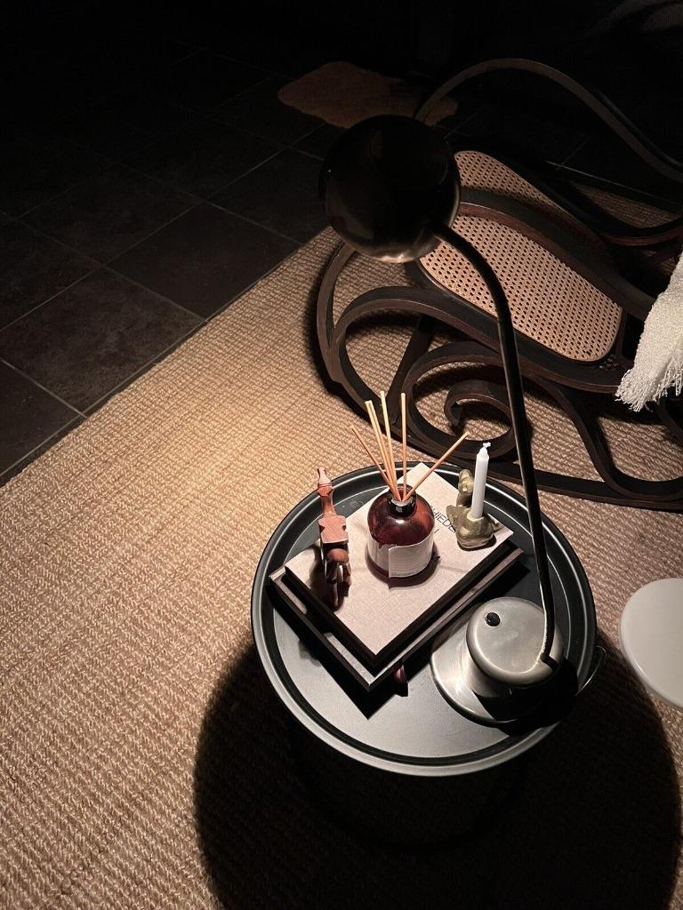 Vintage metalen bureaulamp, stevige voet. Verstelbaar aan de, Huis en Inrichting, Ophalen of Verzenden, Gebruikt, Metaal, 50 tot 75 cm