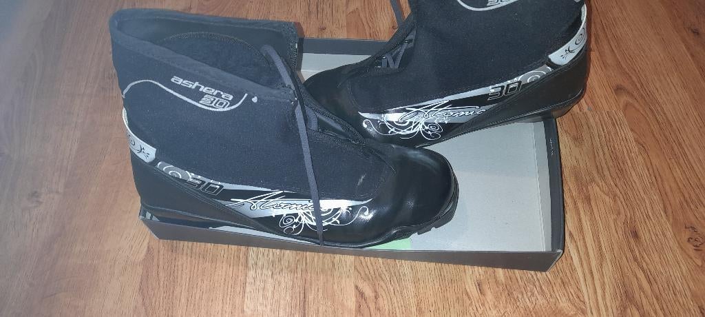 Langlauf ski's Fischer Cruiser Crown  en schoenen Atomic, Sport en Fitness, Skiën en Langlaufen, Ophalen, 160 tot 180 cm, Fischer