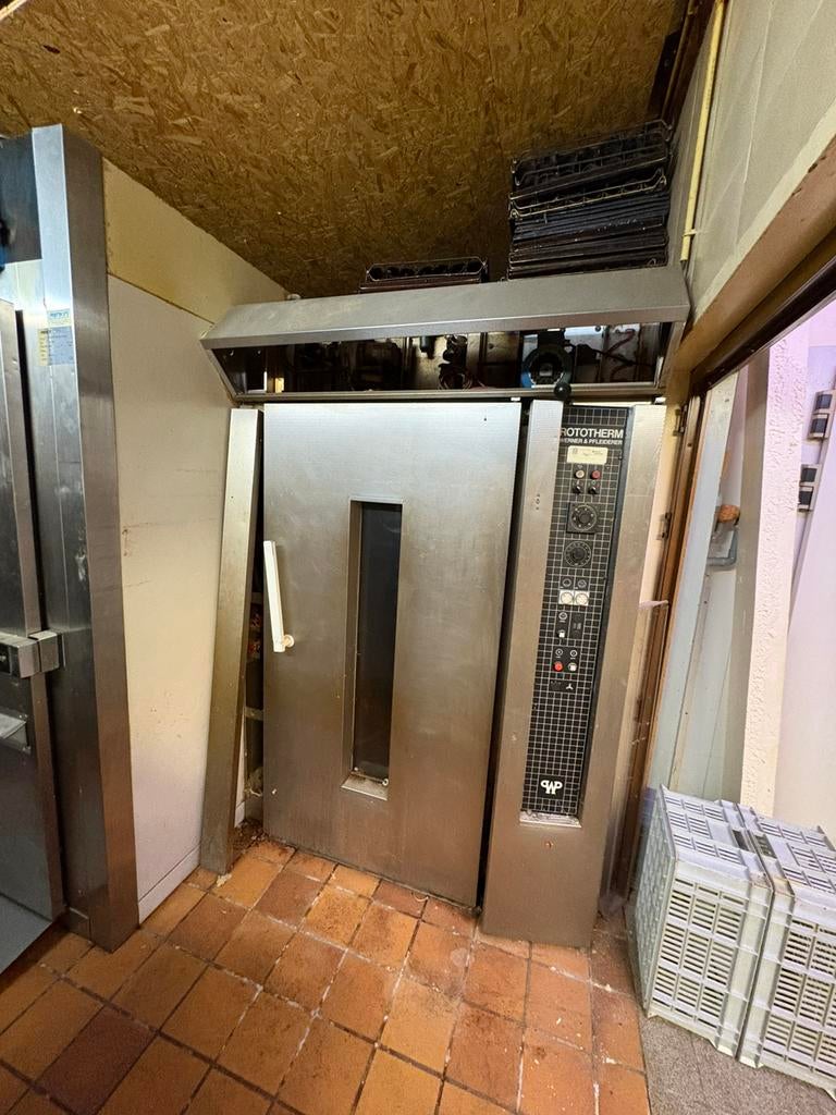 Four professionnel pour boulangerie, en état de marche, Enlèvement